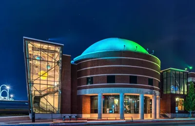 baton-rouge-irene-w-pennington-planetarium-exterior